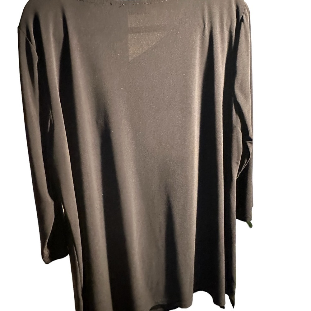 3/$25 Cato Woman Black Tunic Top with asymmetrical neckand ring accent. 18/20 - Picture 4 of 4